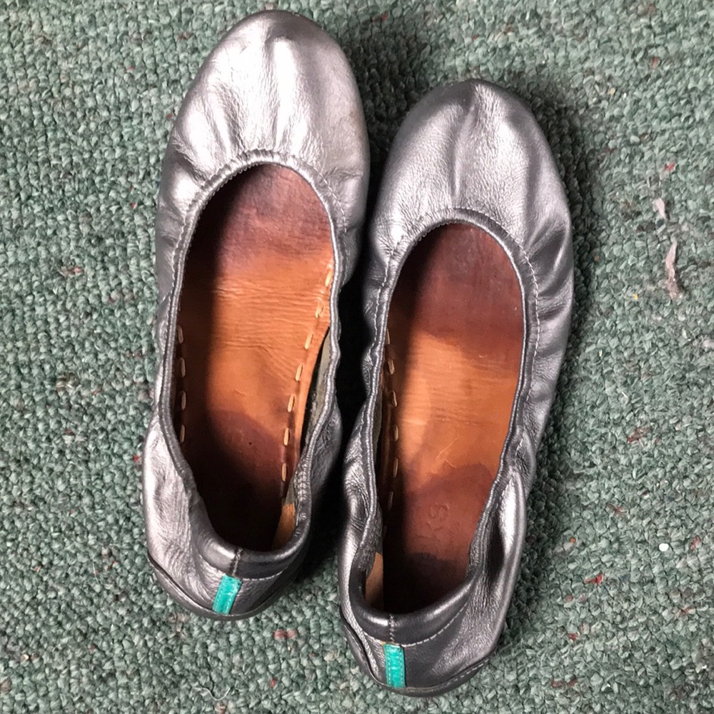 Tieks metallic pewter